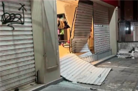 ‘Gangue da marcha a ré’ invade e rouba loja de roupas íntimas no Centro de João Pessoa