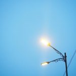 Inteligência Artificial unida a sensores impulsiona eficiência na iluminação pública no Brasil