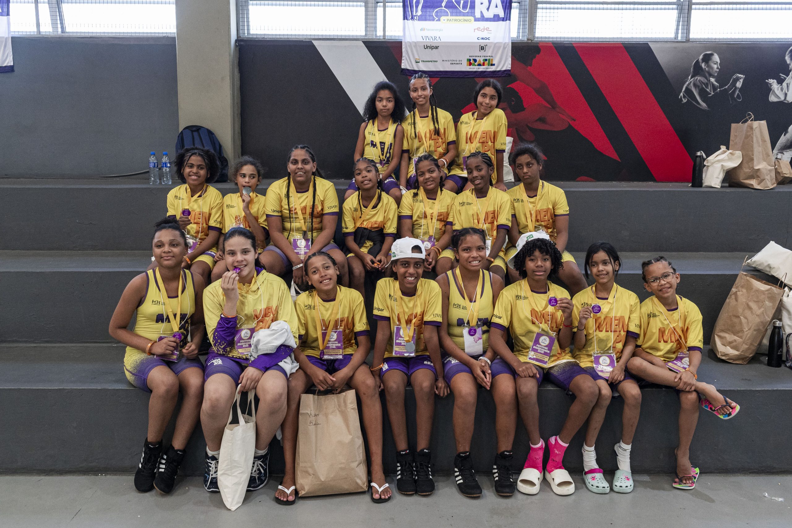 Espaços seguros e vivências significativas: como a Mempodera transforma a vida de meninas por meio do esporte